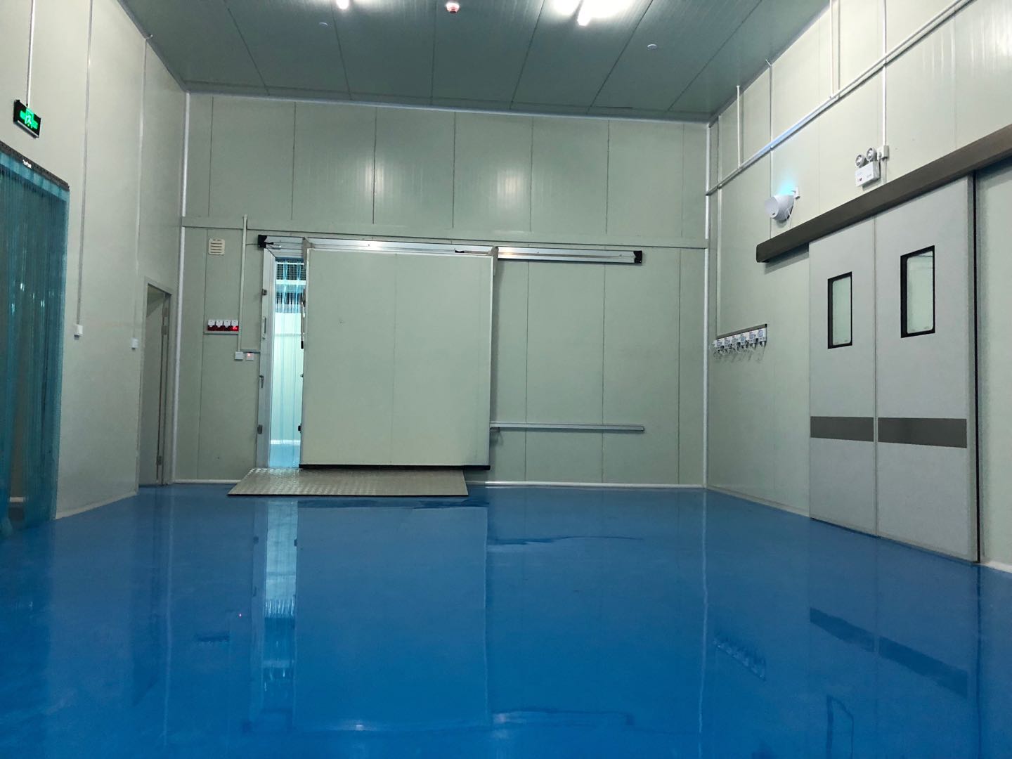上海建造保鲜冷库2200平米，冷库安装造价多少钱